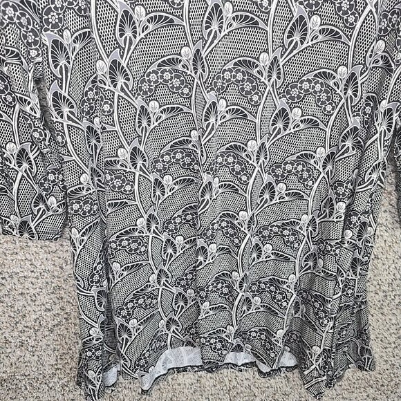 Rose & Olive Top Womens Plus 1X Black Printed Tunic V Neck Casual Ladies - Picture 5 of 7